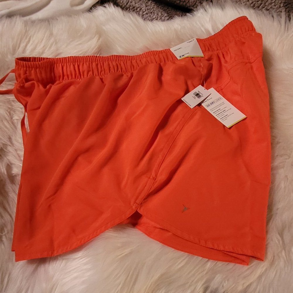 Mid-Rise StretchTech Dolphin-Hem Run Shorts for Women